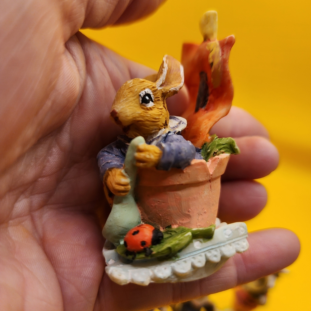 Bunny Rabbit Figurine Lot Resin 3" Easter - Picture 5 of 8